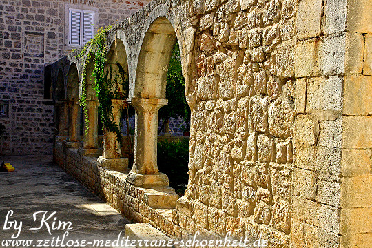 Stari Grad/Faros