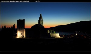 Sonnenuntergangsszenario an der Kirche und dem Kloster Sv. Nikola