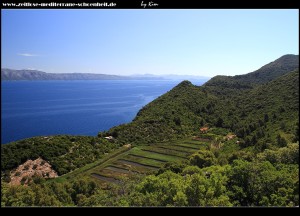 Herrlicher Anblick - Slatina bei Kozarica mit Pelješac, den Elafiten und der Festlandküste im Hintergrund