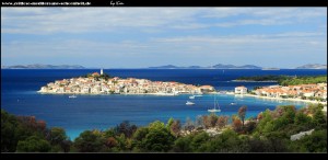Traumhafter Blick auf Primošten und die Inselwelt von Šibenik