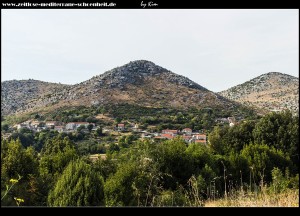 Blick auf die östliche Ansiedlung von Čepikuće - mittig die kleine Kirche Sv. Rok