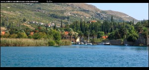 Am Kloster mit Blick auf die Flusslandschaft, Komolac und die Marina