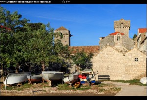 Morgenstimmung am Hafen von Suđurađ