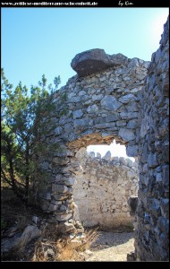 Festungsanlage auf dem Gipfel