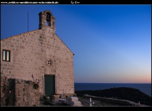 Auf dem Berg Sv. Nikola mit gleichnamiger Kirche mit sensationellem Ausblick über die Küste bis Dubrovnik und sogar die Gebirge Montenegros, sowie die süddalmatinische Inselwelt