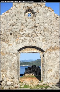 Auf Ivanja Brdo mit tollem Ausblick und der Crkva Sv. Ivan Krstitelj