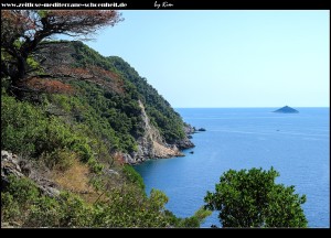 Auf dem Feram mit tollem Blick auf die Steilküste, die Insel Sv. Andrija, sowie Šipan, Pelješac und Mljet