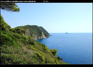 Auf dem Feram mit tollem Blick auf die Steilküste, die Insel Sv. Andrija, sowie Šipan, Pelješac und Mljet