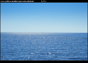 Blick aufs offene Meer von der Fähre aus