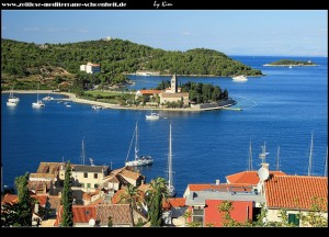 Stadtteil Luka mit Hafen und großem Palmenpark und Prirovo