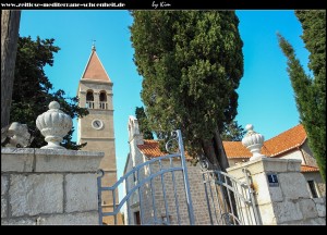 im alten Teil von Slatine mit der Crkva Uznesenja Blažene Djevice Marije