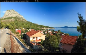 Blick auf Zaostrog und den Berg Viter von der Magistrale aus