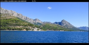 traumhafte Ausblicke auf die Landschaft um Drvenik auf der Fährfahrt nach Hvar