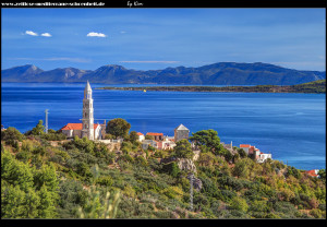 Blick auf Igrane und die Halbinsel Pelješac