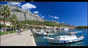 entlang der wunderschönen Riva mit traumhaften Panoramen auf Stadt, Gebirge und Meer