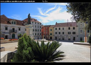 Statue des fra Andrija Kačić-Miošić