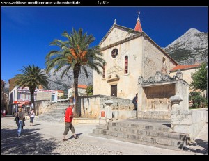 Kirche Sv. Marko und der schöne venezianische Trinkwasserbrunnen