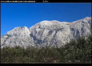 Entlang der Promenade Richtung Baška Voda im März 2015