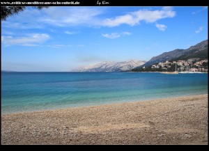 Spaziergang entlang der Promenade von Baška Voda bis Promajna