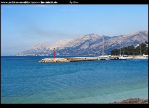 Spaziergang entlang der Promenade von Baška Voda bis Promajna